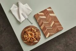Aida Heering Bone Cutting Board 38x28x2 Cm -Meubel Verkoop aida heering bone snijplank 26x40 cm 4