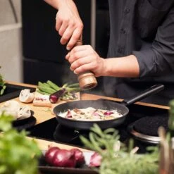 Fiskars Hard Face Frying Pan, 24 Cm 8 Fiskars Hard Face Frying Pan, 24 Cm -Meubel Verkoop fiskars hard face frying pan 24