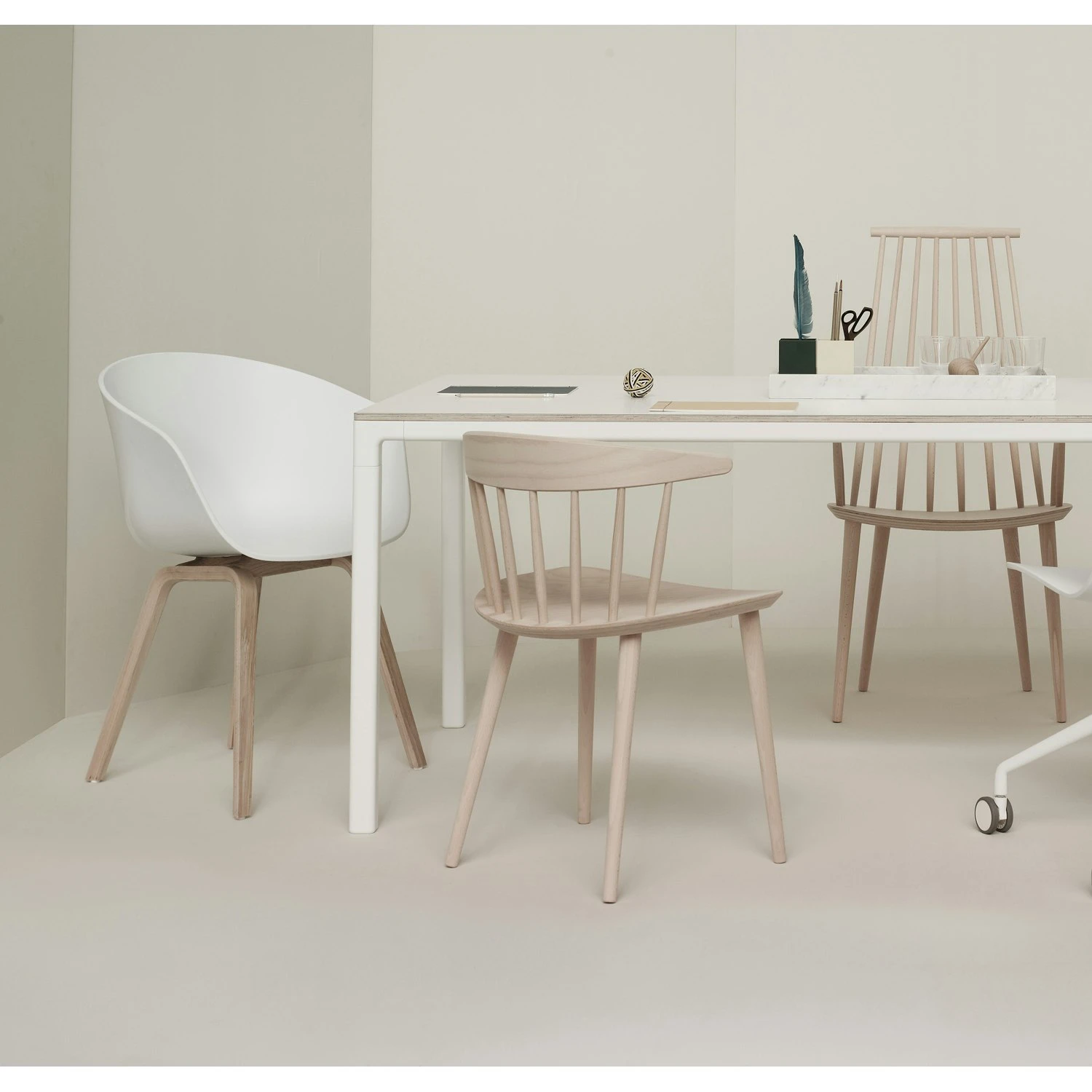 Hay About A Chair 22, Soaped Oak/White 6 Hay About A Chair 22, Soaped Oak/White - Image 4