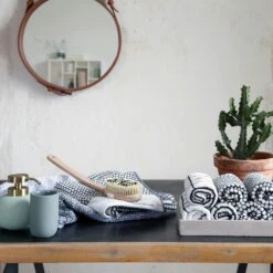 Mette Ditmer Grid Bath Towel 70x140 Cm, Black/Off-White -Meubel Verkoop mette ditmer grid handduk black off white 11